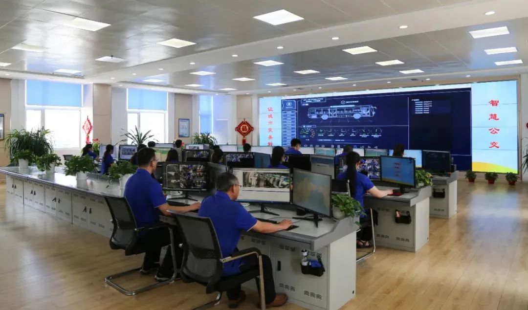 青島西海岸新區打造“5G+智慧公交” ,將車聯網技術推進3-5年(圖2) 圖片